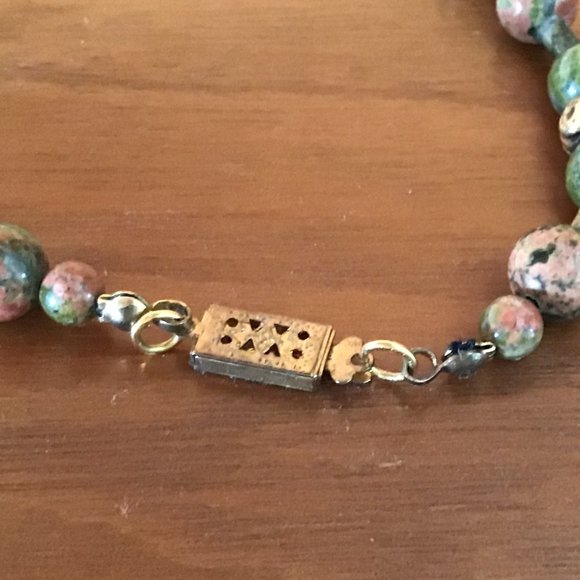 Semi-Precious Stone Necklace & Earrings Vintage - Picture 3 of 16